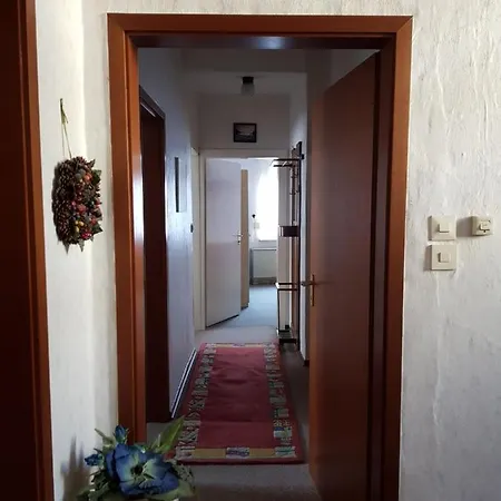 Weingut Helmut Barzen Apartment Zell an der Mosel Exterior photo